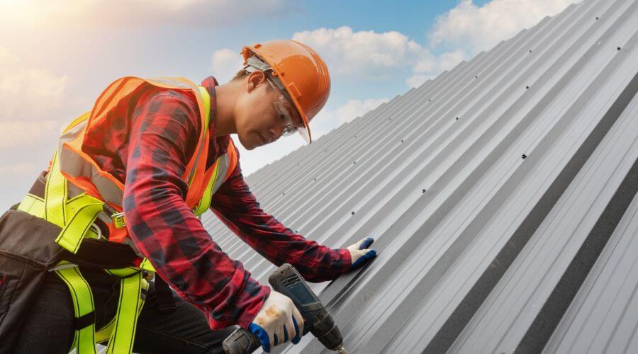Professional Emergency Roof Repairs services in Lesage, WV
